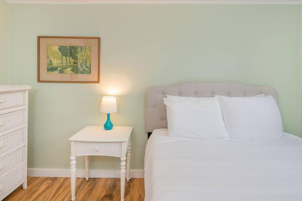 Downtown Digs-Sauna, Hot Tub, Bikes - Fun Times! Arcata Bagian luar foto